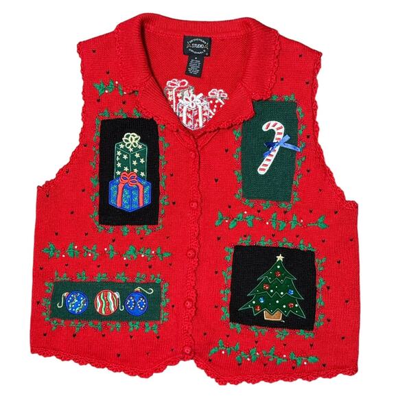 Designers Originals Christmas Sweater Vest Women's‎ M Embroidered Tree Presents - Picture 1 of 9